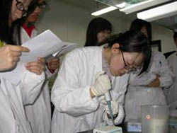 生物醫學研究實驗中心為本科生舉辦前沿實驗技術培訓班